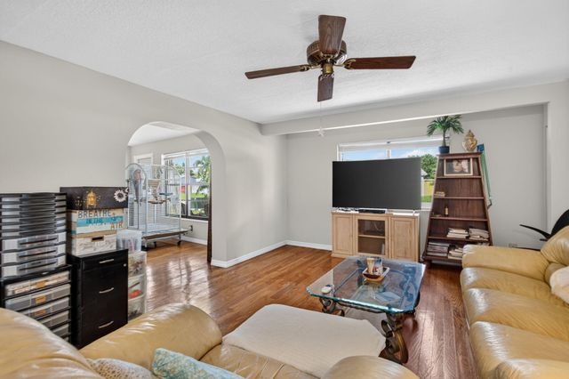 2750 NE 9TH Terrace, Pompano Beach, FL 33064