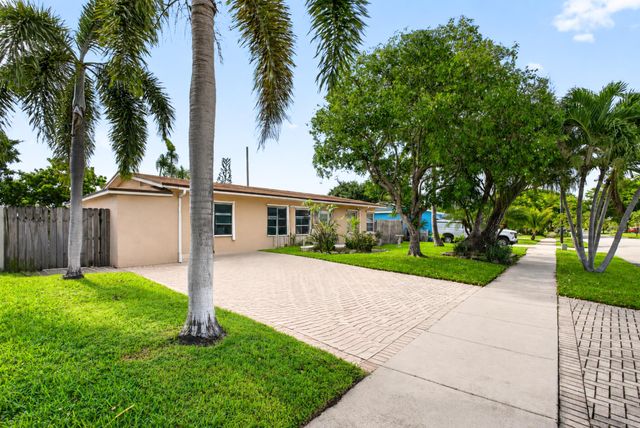 2750 NE 9TH Terrace, Pompano Beach, FL 33064
