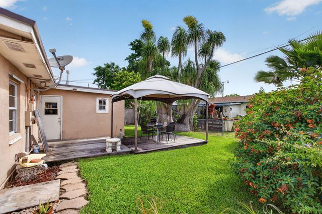 2750 NE 9TH Terrace, Pompano Beach, FL 33064
