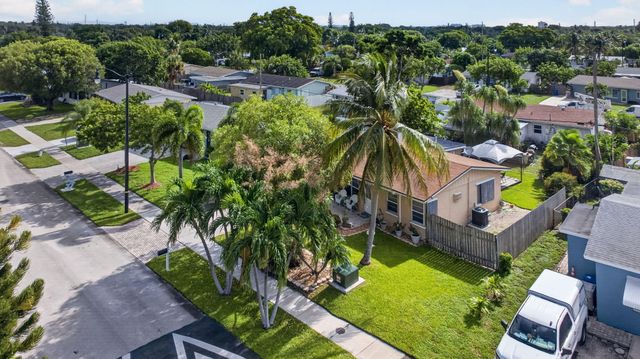 2750 NE 9TH Terrace, Pompano Beach, FL 33064