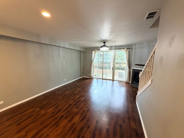 2518 CARROLWOOD Road, Naperville, IL 60540