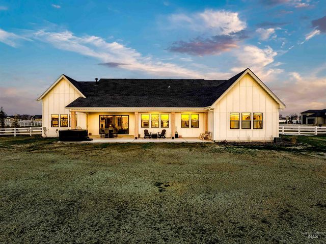 24853 Haflinger Way, Middleton, ID 83644