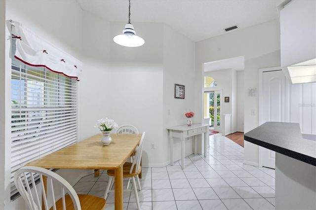 3510 CRYSTAL LAKES COURT, Sarasota, FL 34235