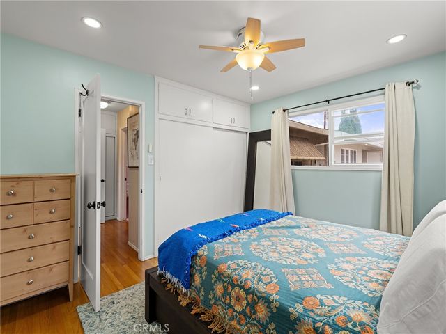 3042 E 3rd Street 2, Long Beach, CA 90814