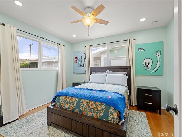 3042 E 3rd Street 2, Long Beach, CA 90814
