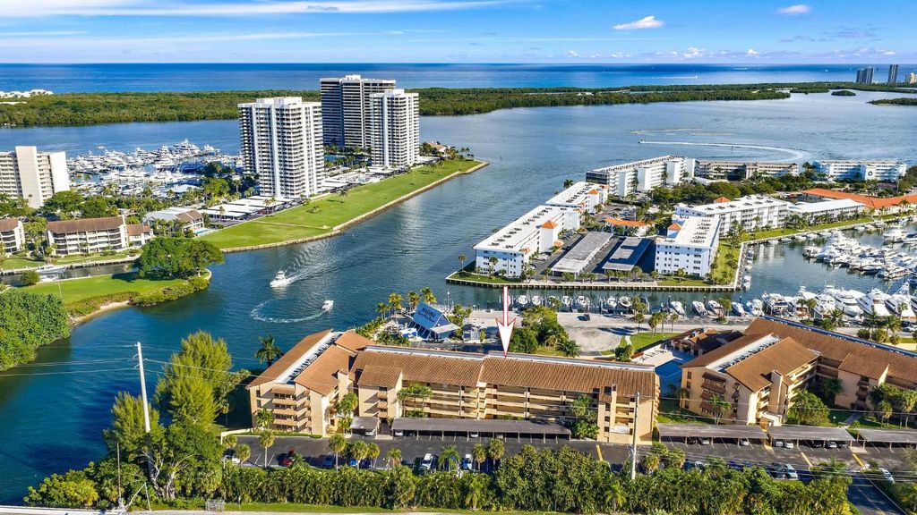 1036 Us Highway 1 119, North Palm Beach, FL 33408