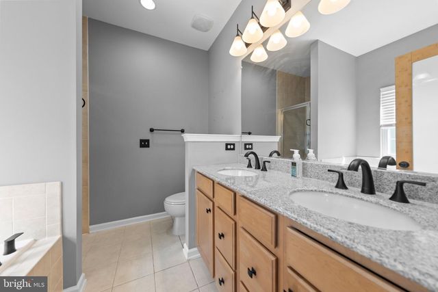 402 QUINTON OAKS CIR, Stephens City, VA 22655