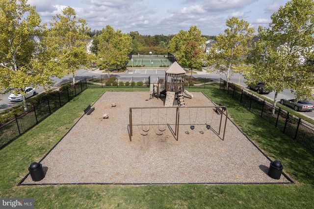 402 QUINTON OAKS CIR, Stephens City, VA 22655