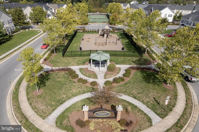 402 QUINTON OAKS CIR, Stephens City, VA 22655