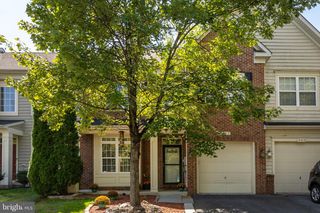 402 QUINTON OAKS CIR, Stephens City, VA 22655