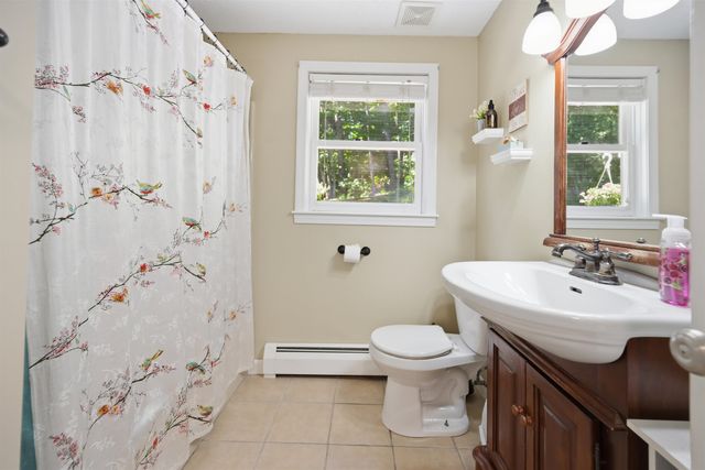 235 Patricia Lane, Manchester, NH 03104
