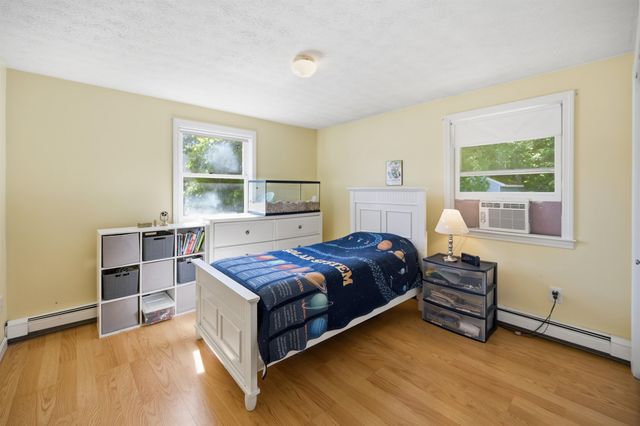 235 Patricia Lane, Manchester, NH 03104