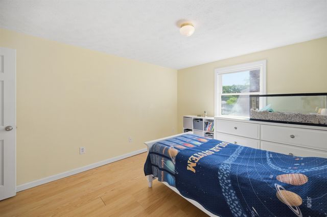 235 Patricia Lane, Manchester, NH 03104