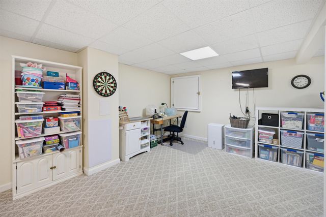 235 Patricia Lane, Manchester, NH 03104