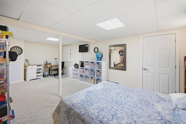 235 Patricia Lane, Manchester, NH 03104