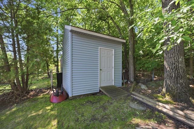 235 Patricia Lane, Manchester, NH 03104