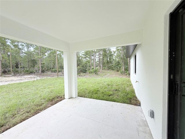 1216 James Ave, Lehigh Acres, FL 33972
