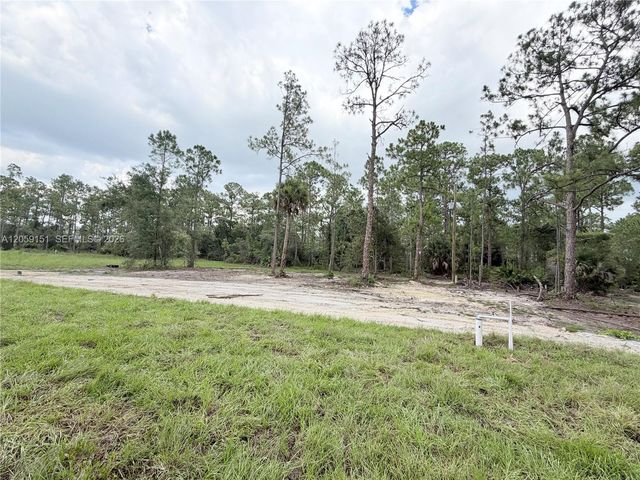 1216 James Ave, Lehigh Acres, FL 33972