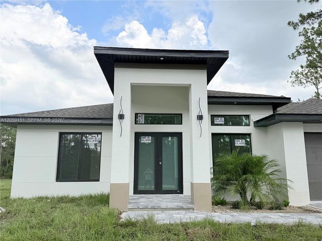 1216 James Ave, Lehigh Acres, FL 33972