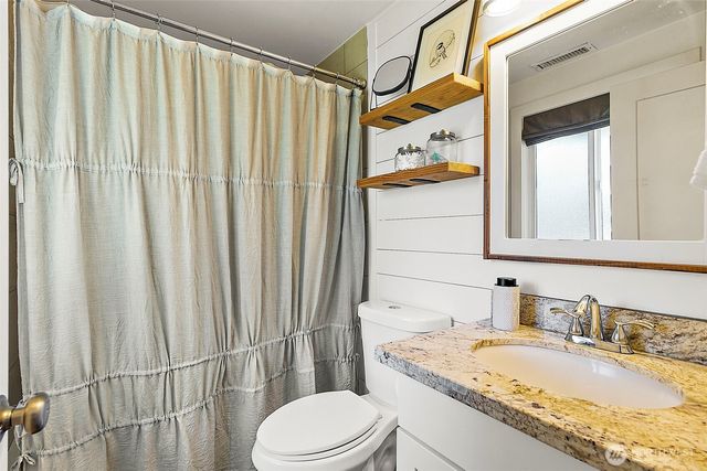 16355 130th Avenue SE, Renton, WA 98508