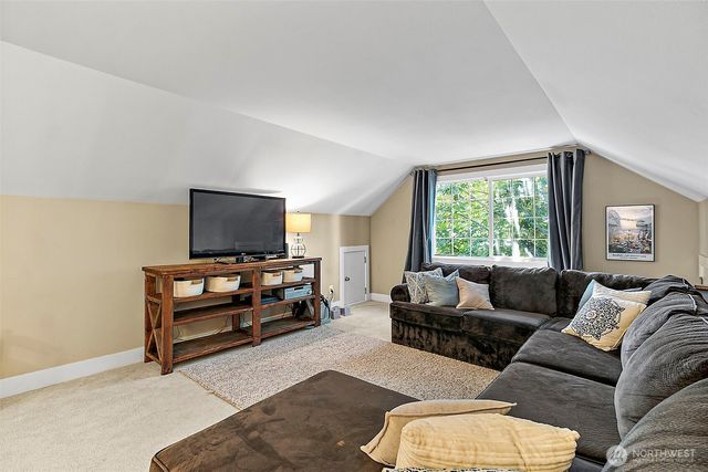 16355 130th Avenue SE, Renton, WA 98508