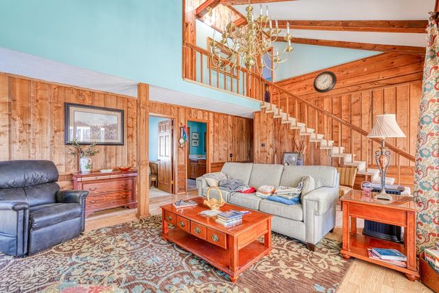 177 Rubin Thorne Rd, Campobello, SC 29322