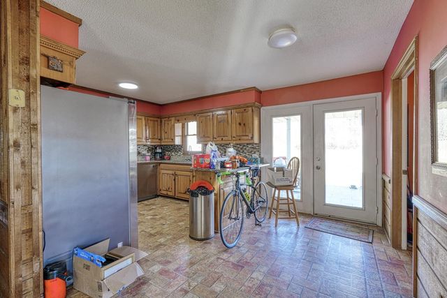 177 Rubin Thorne Rd, Campobello, SC 29322