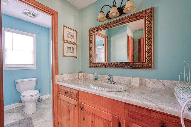 177 Rubin Thorne Rd, Campobello, SC 29322