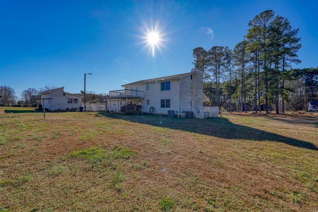 177 Rubin Thorne Rd, Campobello, SC 29322