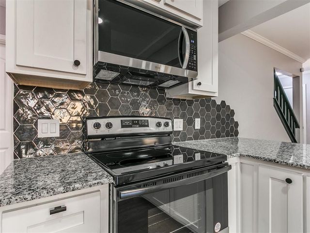 113 Woodbridge Circle, Edmond, OK 73012