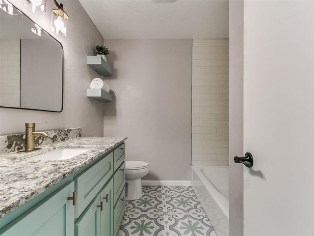 113 Woodbridge Circle, Edmond, OK 73012