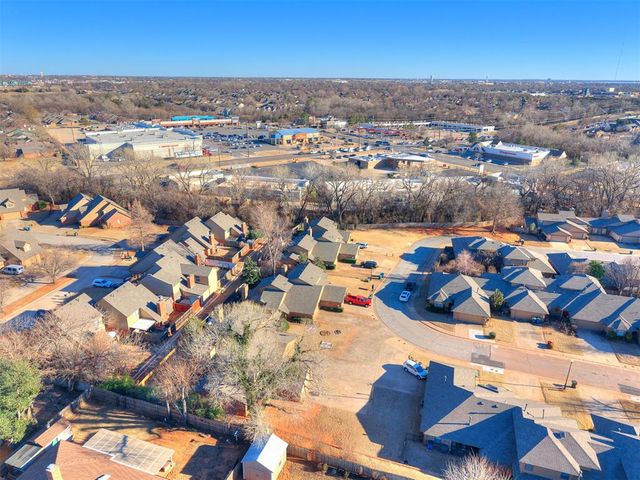 113 Woodbridge Circle, Edmond, OK 73012