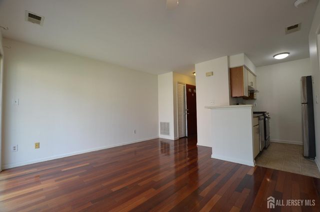 14 Lear Court, East Brunswick, NJ 08816
