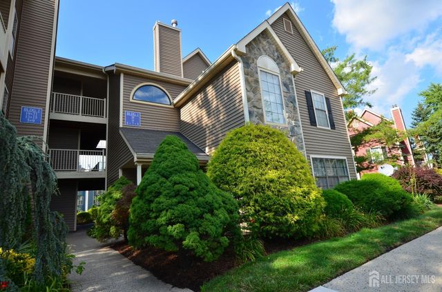 14 Lear Court, East Brunswick, NJ 08816