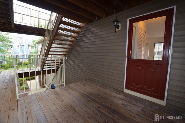 14 Lear Court, East Brunswick, NJ 08816