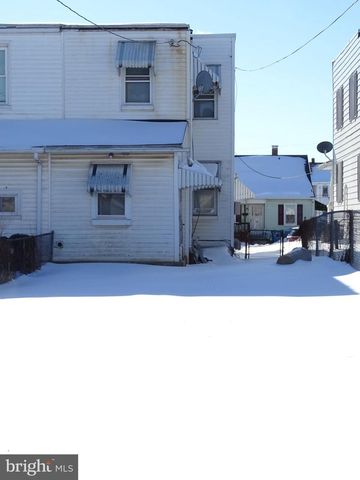 1739 ORANGE ST, York, PA 17404