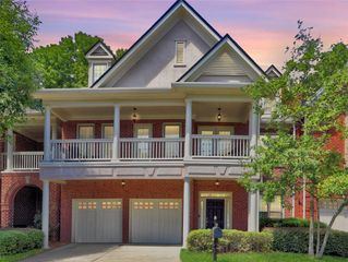 1205 VILLAGE TERRACE Court, Dunwoody, GA 30338