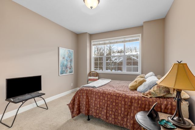 2921 Woodridge Circle NE 43, Grand Rapids, MI 49525