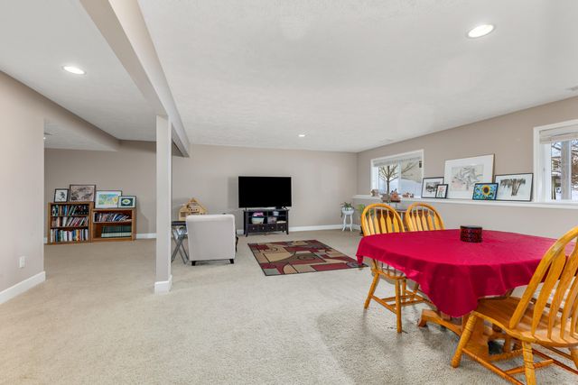 2921 Woodridge Circle NE 43, Grand Rapids, MI 49525