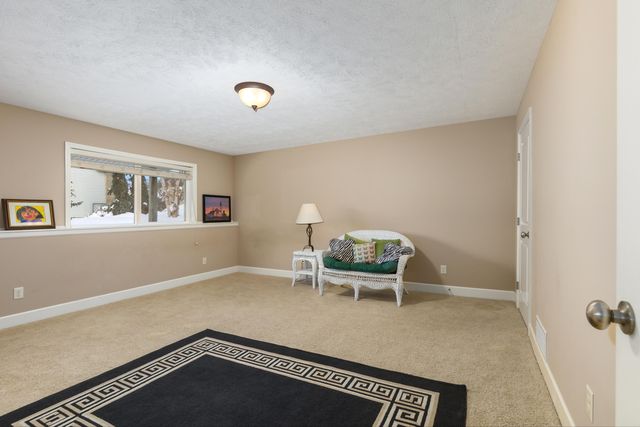 2921 Woodridge Circle NE 43, Grand Rapids, MI 49525