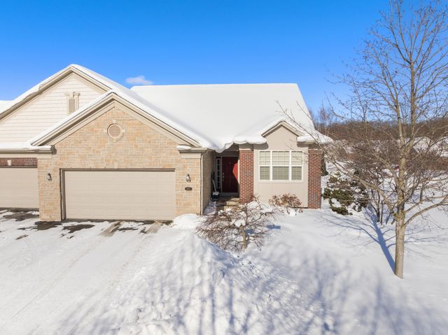 2921 Woodridge Circle NE 43, Grand Rapids, MI 49525