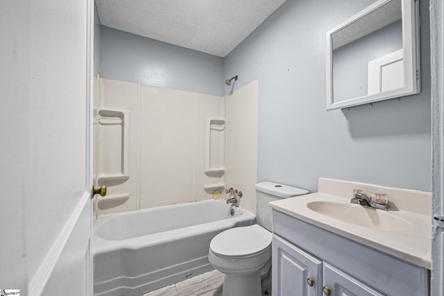 101 Duncan Heights Road, Duncan, SC 29334
