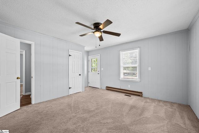 101 Duncan Heights Road, Duncan, SC 29334