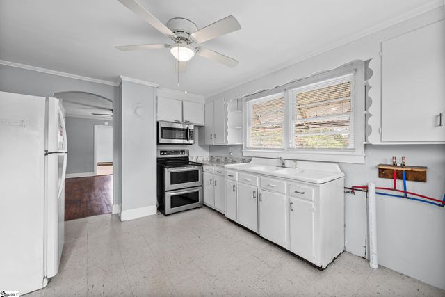 101 Duncan Heights Road, Duncan, SC 29334
