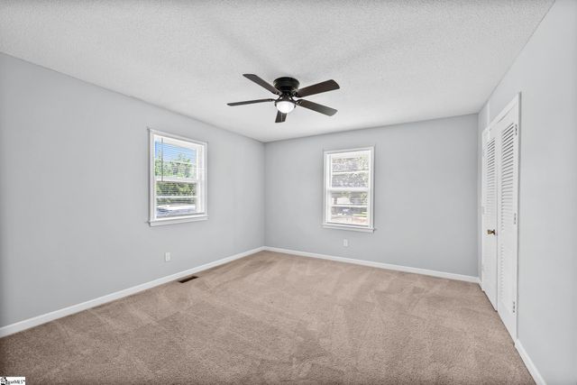 101 Duncan Heights Road, Duncan, SC 29334