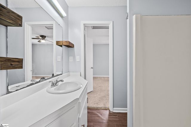 101 Duncan Heights Road, Duncan, SC 29334