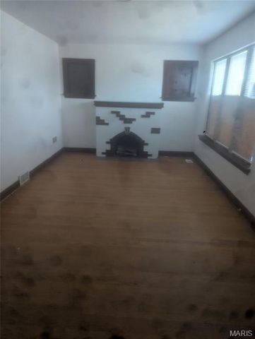 5824 Ferris Avenue, St Louis, MO 63120