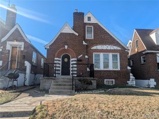 5824 Ferris Avenue, St Louis, MO 63120