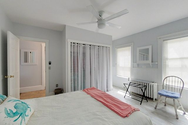 2 Summer Street B, Newport, RI 02840