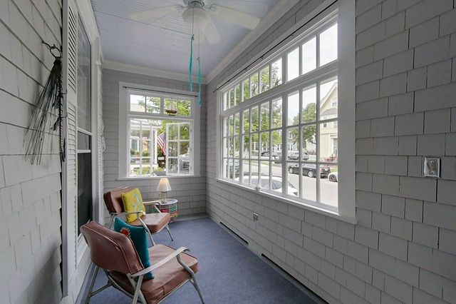 2 Summer Street B, Newport, RI 02840